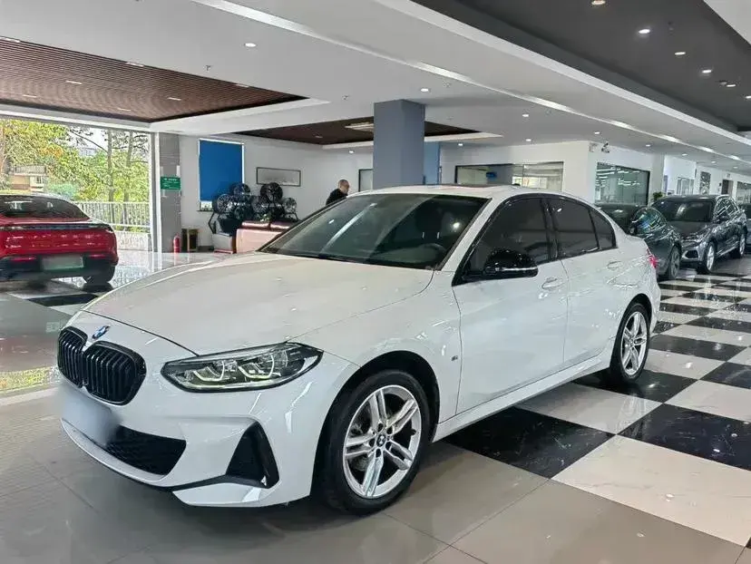2021 BMW 1 Series 1.5T 140HP L3 7DCT