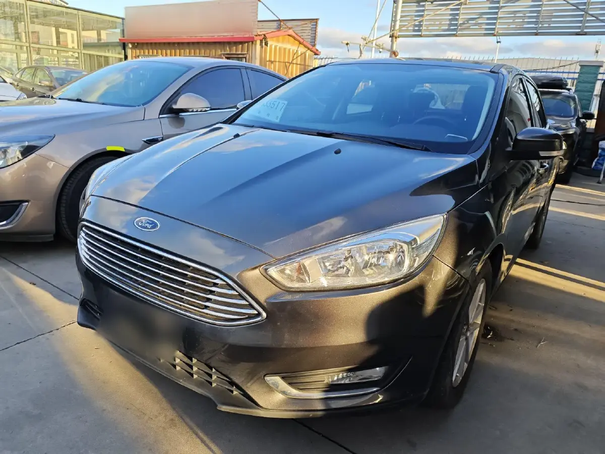 2015 Ford Focus 1.6L 125HP L4 6DCT
