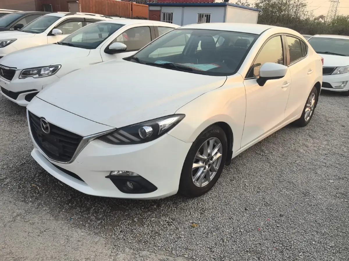 2016 Mazda 3 Axela 1.5L 117HP L4 6MT