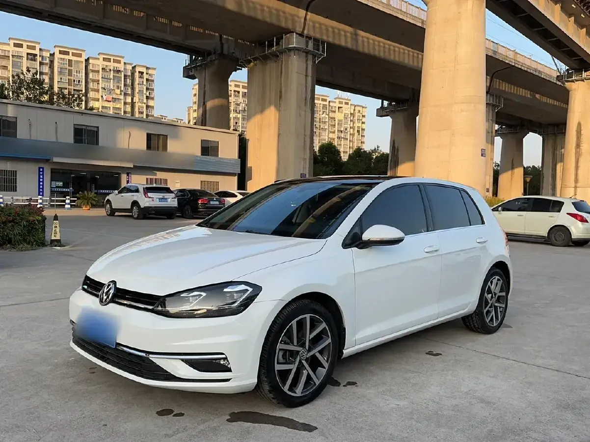 2020 Volkswagen Golf 1.4T 150HP L4 7DCT