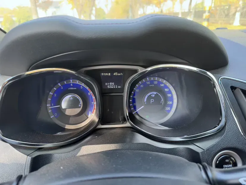 2015 JAC Refine S5 1.5T 174HP L4 6DCT,autocango,china used car exporter,china ev exporter,chinese used car exporter,chinese used ev exporter