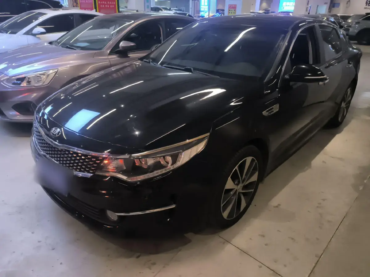 2016 Kia K5 2.0L 161HP L4 6AT