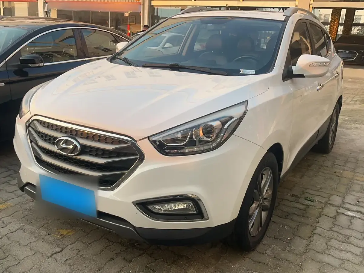 2015 Hyundai ix35 2.0L 160HP L4 6AT
