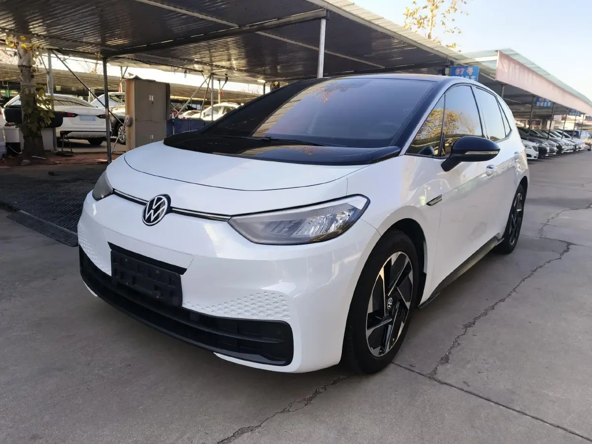 2023 Volkswagen ID.3 BEV 52.8KWH