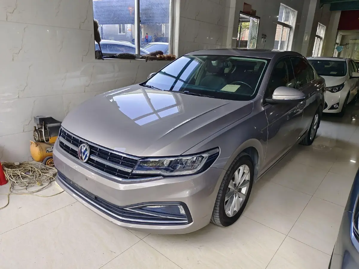 2019 Volkswagen Bora 1.5L 116HP L4 6AT