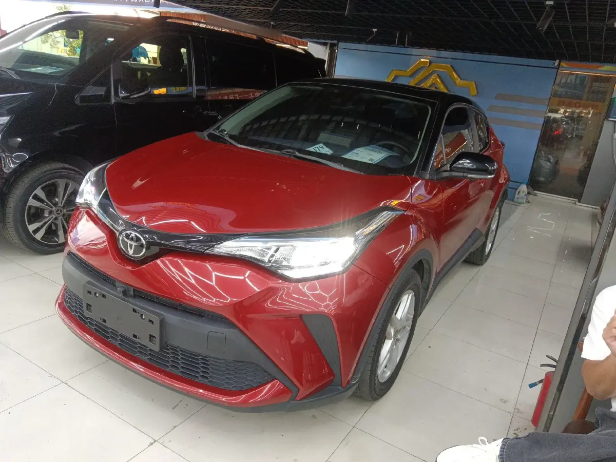 2022 Toyota C-HR 2.0L 171HP L4 CVT