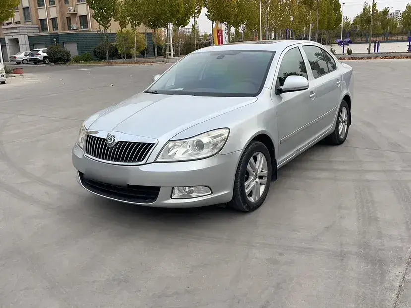 2013 Skoda Octavia 1.6L 105HP L4 6AT