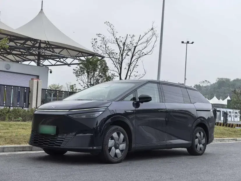 2024 Xpeng X9 BEV 101.5KWH