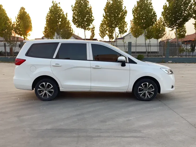 2018 JAC Refine R3 1.6L 120HP L4 5MT,autocango,china used car exporter,china ev exporter,chinese used car exporter,chinese used ev exporter