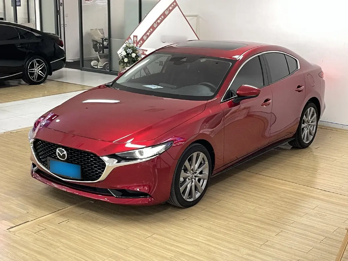 2022 Mazda 3 Axela 2.0L 158HP L4 6AT