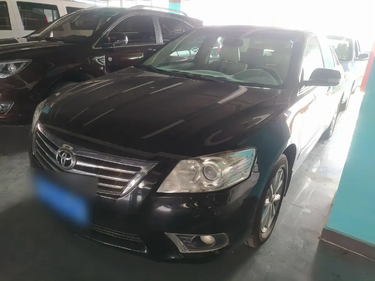 2011 Toyota Camry 2.0L 147HP L4 4AT