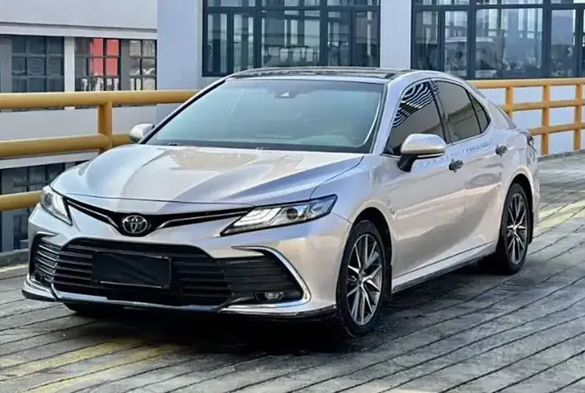 2021 Toyota Camry 2.5L 209HP L4 8AT