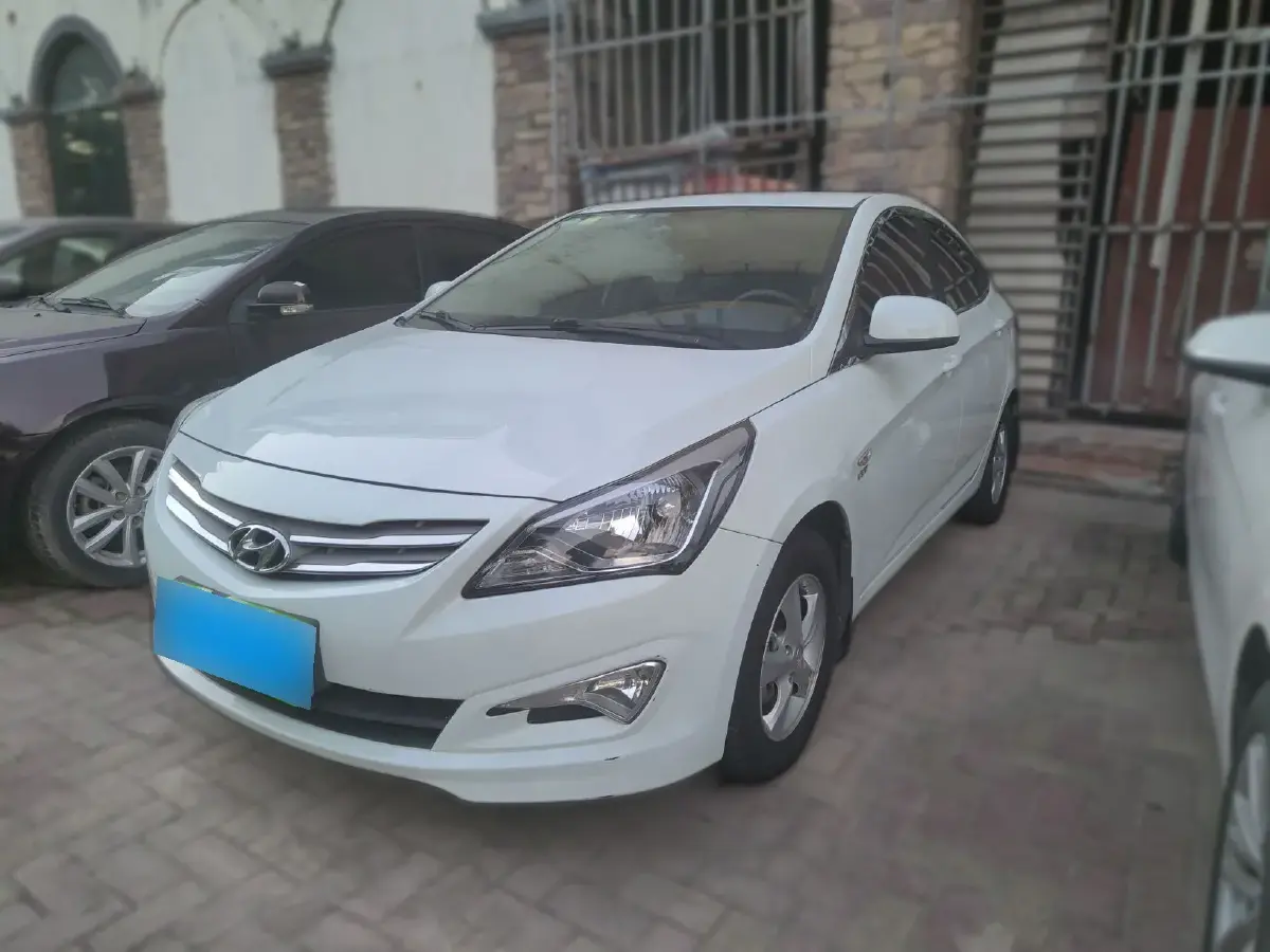 2014 Hyundai Reina 1.4L 107HP L4 4AT