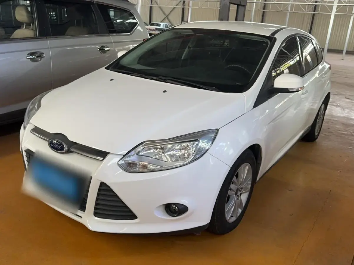 2012 Ford Focus 1.6L 125HP L4 6DCT