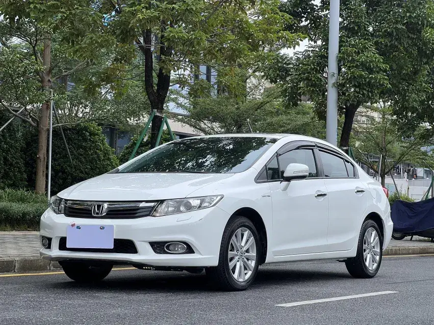 2014 Honda Civic 1.8L 141HP L4 5AT