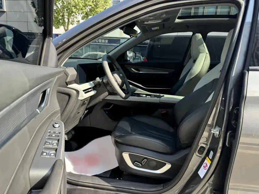 2024 ChangAn CS75 Plus 1.5T 188HP L4 8AT,autocango,china used car exporter,china ev exporter,chinese used car exporter,chinese used ev exporter