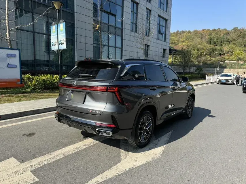 2024 ChangAn CS75 Plus 1.5T 188HP L4 8AT,autocango,china used car exporter,china ev exporter,chinese used car exporter,chinese used ev exporter