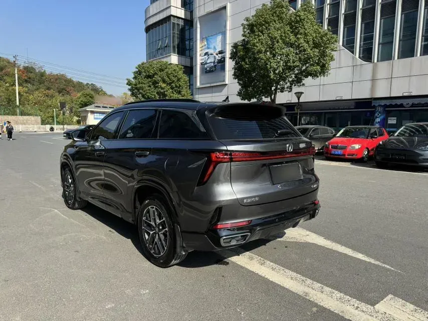 2024 ChangAn CS75 Plus 1.5T 188HP L4 8AT,autocango,china used car exporter,china ev exporter,chinese used car exporter,chinese used ev exporter