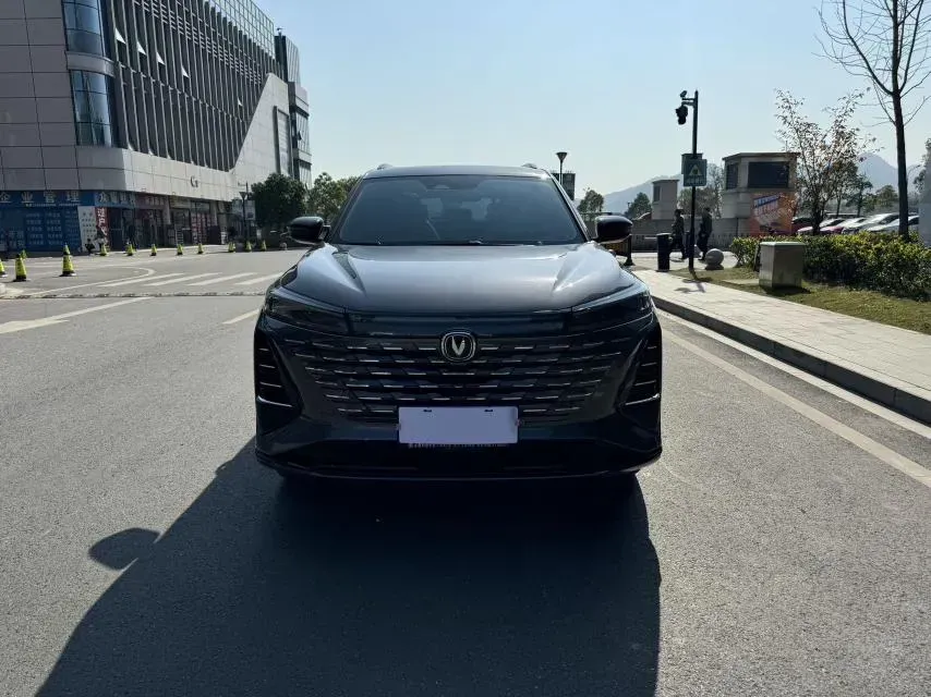 2024 ChangAn CS75 Plus 1.5T 188HP L4 8AT,autocango,china used car exporter,china ev exporter,chinese used car exporter,chinese used ev exporter