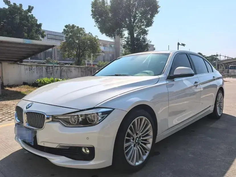 2018 BMW 3 Series 2.0T 184HP L4 8AT
