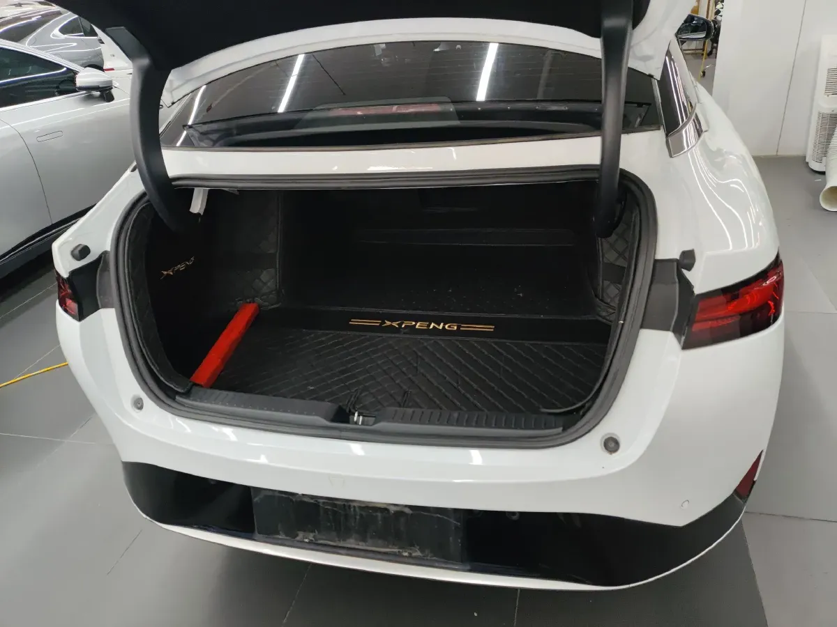 2021 Xpeng P5 BEV 55.9KWH,autocango,china used car exporter,china ev exporter,chinese used car exporter,chinese used ev exporter