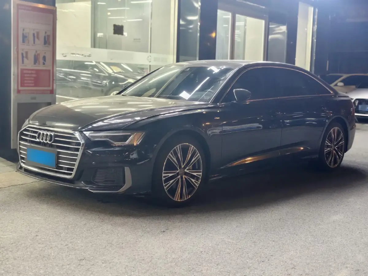 2021 Audi A6L 2.0T 190HP L4 7DCT