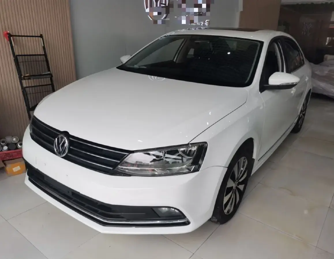 2018 Volkswagen Sagitar 1.4T 150HP L4 7DCT