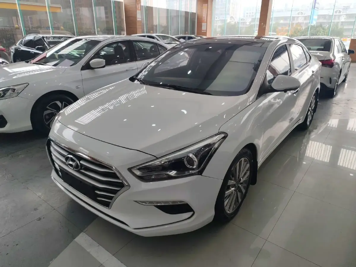 2017 Hyundai Mistra 1.8L 143HP L4 6AT