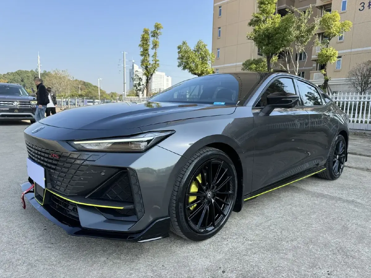 2022 ChangAn UNI-V 1.5T 188HP L4 7DCT