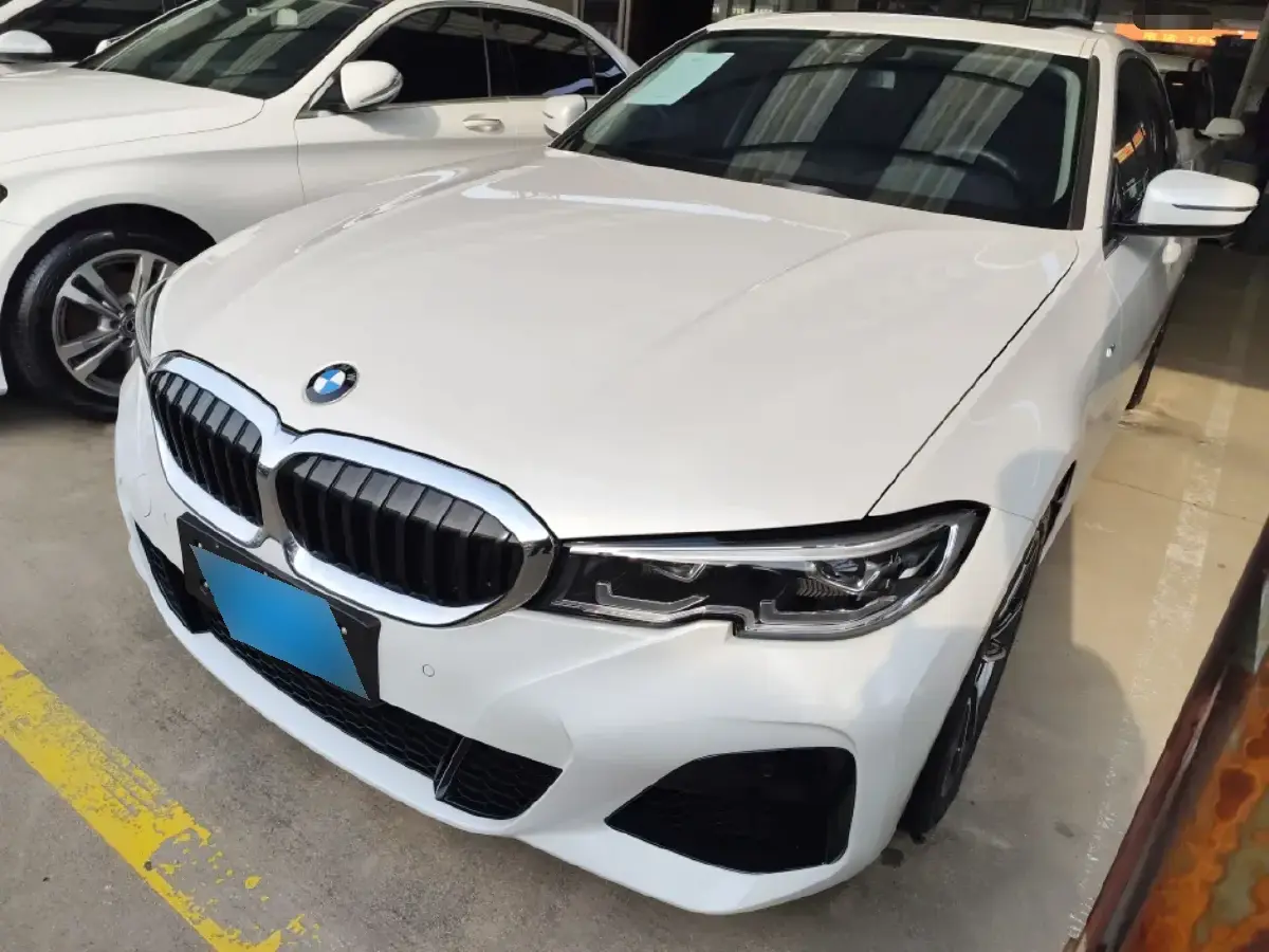 2021 BMW 3 Series 2.0T 184HP L4 8AT