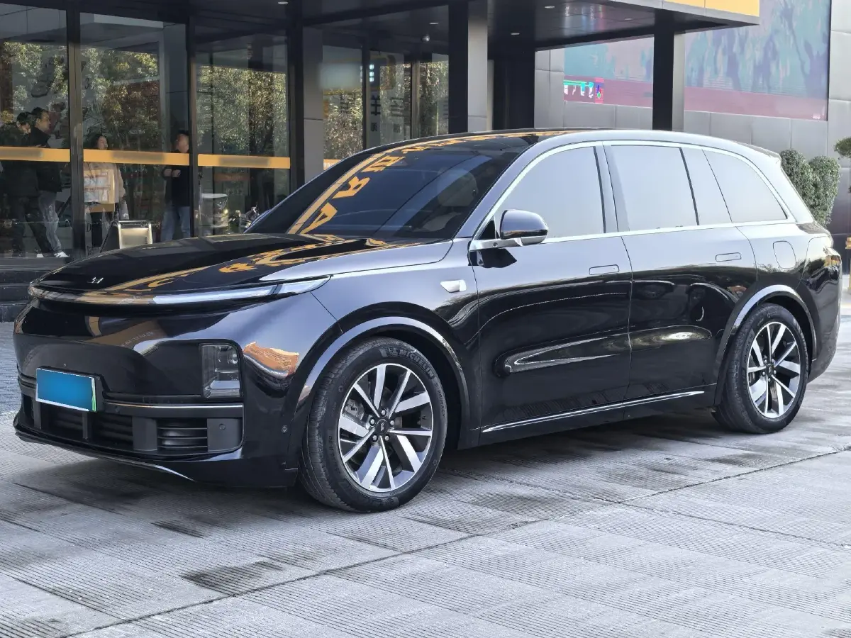 2023 Li L8 Range Extended 154HP REEV 40.9KWH