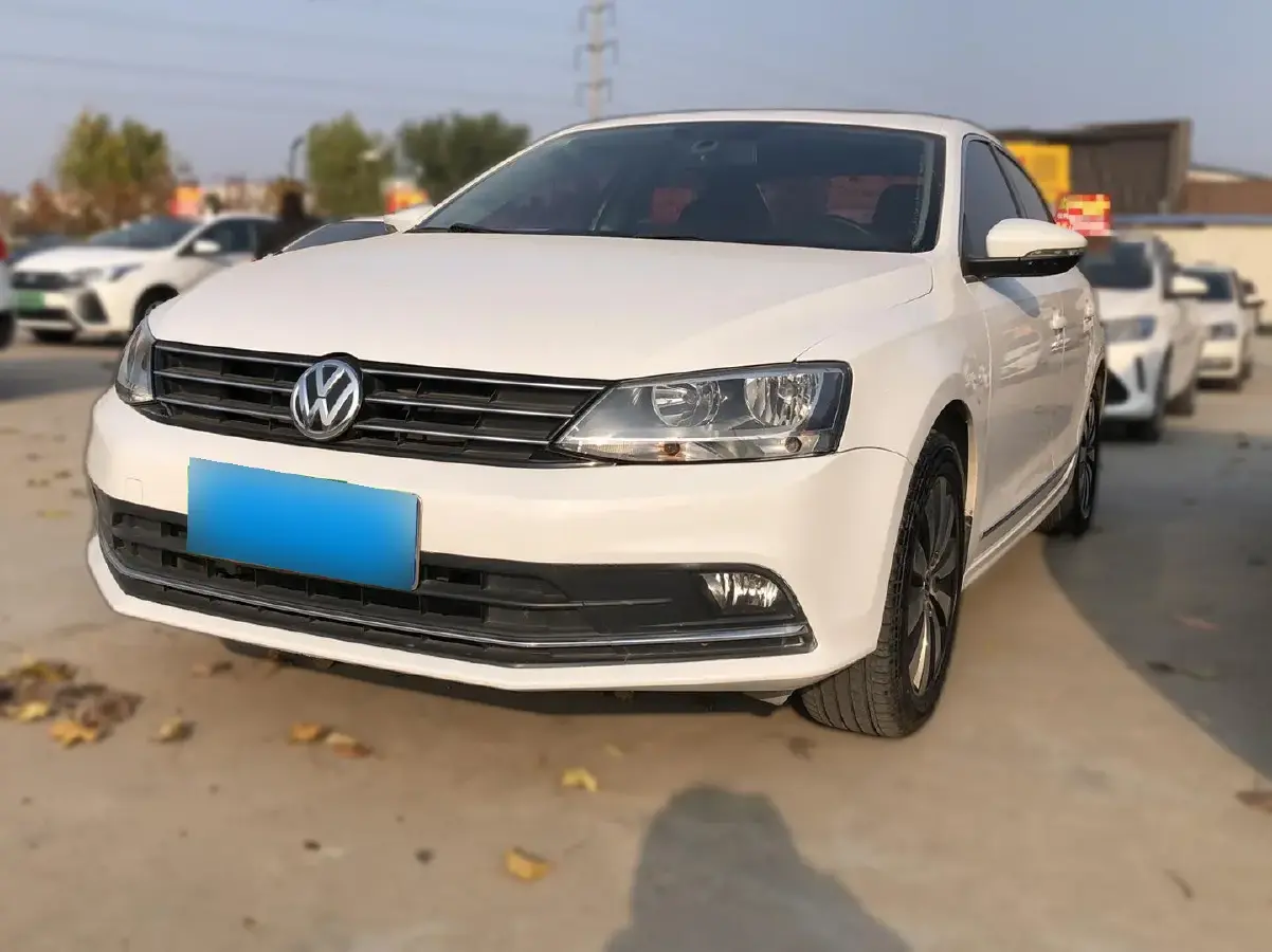 2017 Volkswagen Sagitar 1.6L 110HP L4 6AT