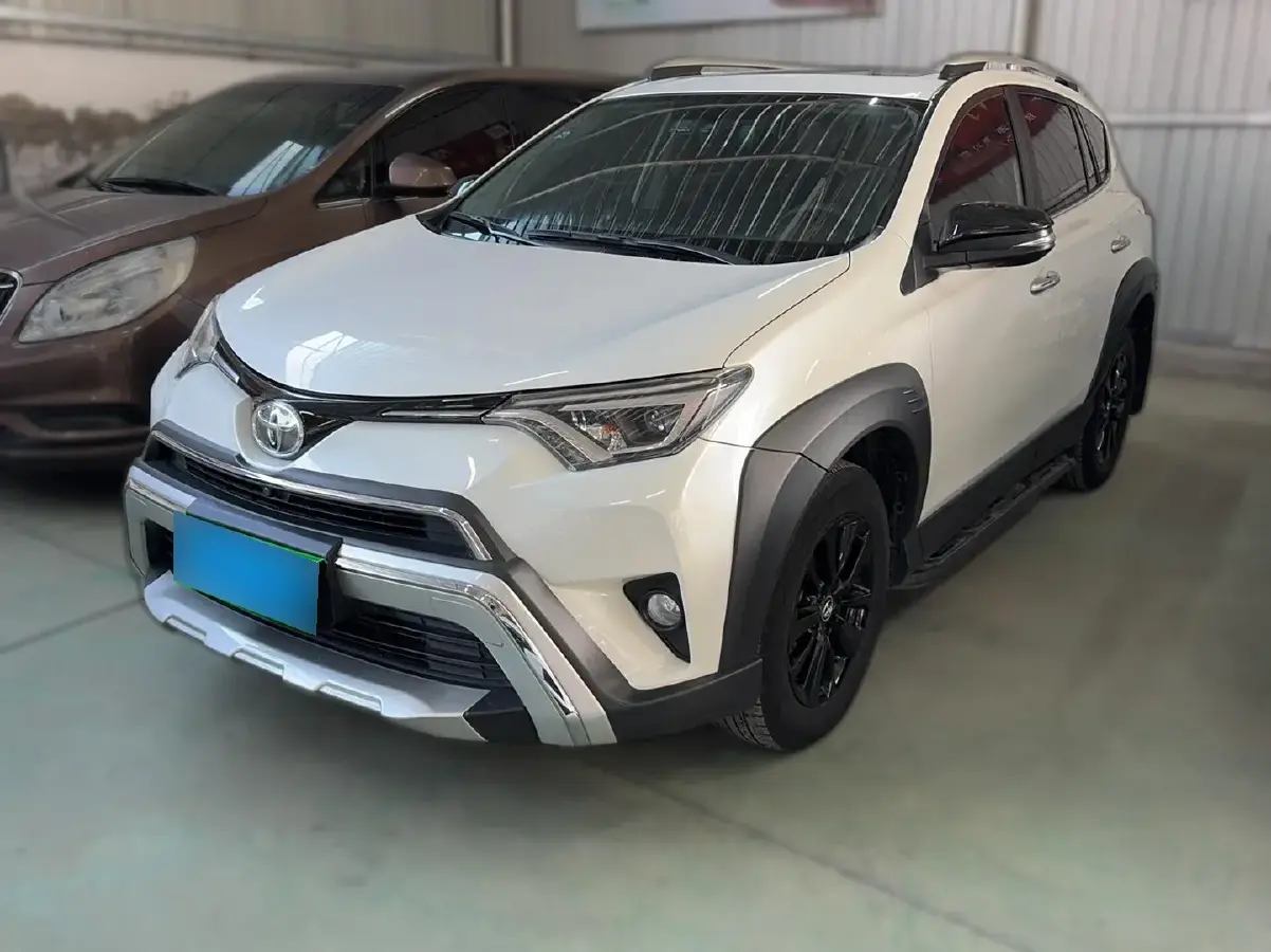 2019 Toyota RAV4 2.0L 151HP L4 CVT