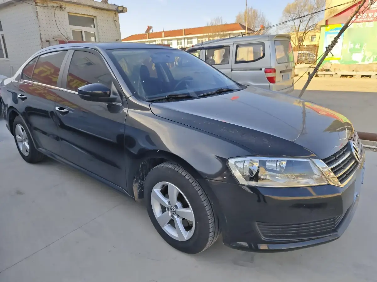 2015 Volkswagen Lavida 1.6L 110HP L4 5MT