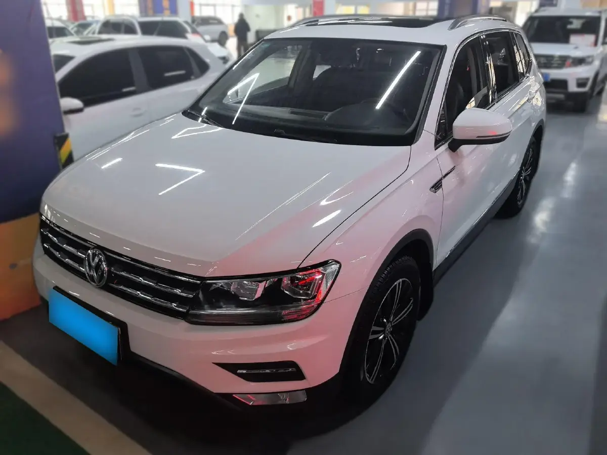 2019 Volkswagen Tiguan L 2.0T 186HP L4 7DCT