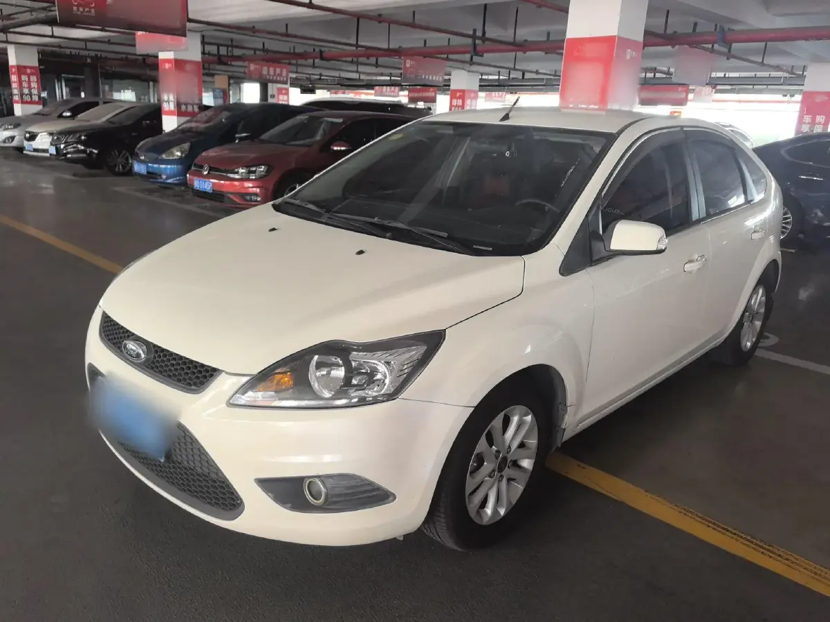 2013 Ford Focus 1.8L 124HP L4 4AT