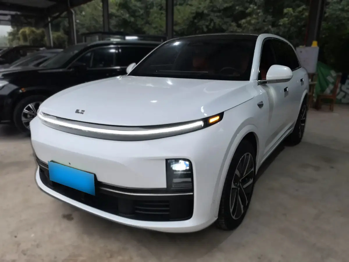 2023 Li L7 Range Extended 154HP REEV 40.9KWH