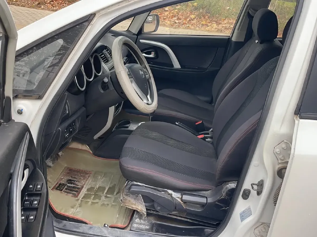 2014 ChangAn CX20 1.4L 101HP L4 5AMT,autocango,china used car exporter,china ev exporter,chinese used car exporter,chinese used ev exporter