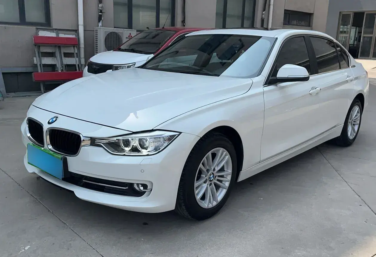 2015 BMW 3 Series 1.6T 136HP L4 8AT