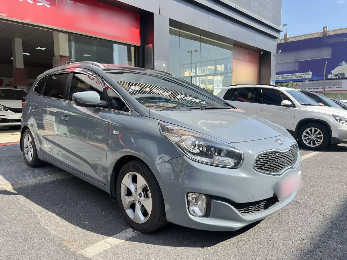 2013 Kia Carens 2.0L 152HP L4 6AT,autocango,china used car exporter,china ev exporter,chinese used car exporter,chinese used ev exporter