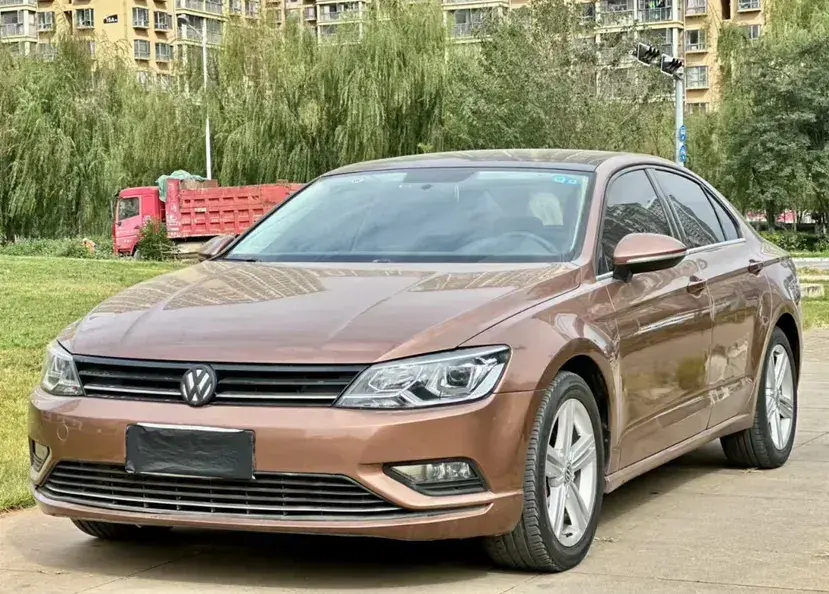 2015 Volkswagen Lamando 1.4T 131HP L4 7DCT