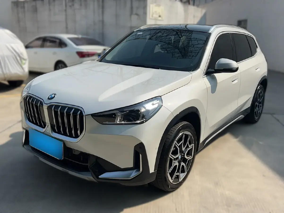 2023 BMW X1 2.0T 204HP L4 7DCT