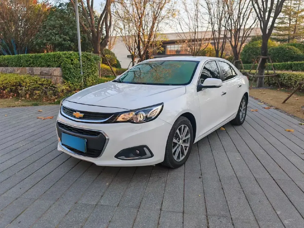 2016 Chevrolet Malibu 2.0L 154HP L4 6AT