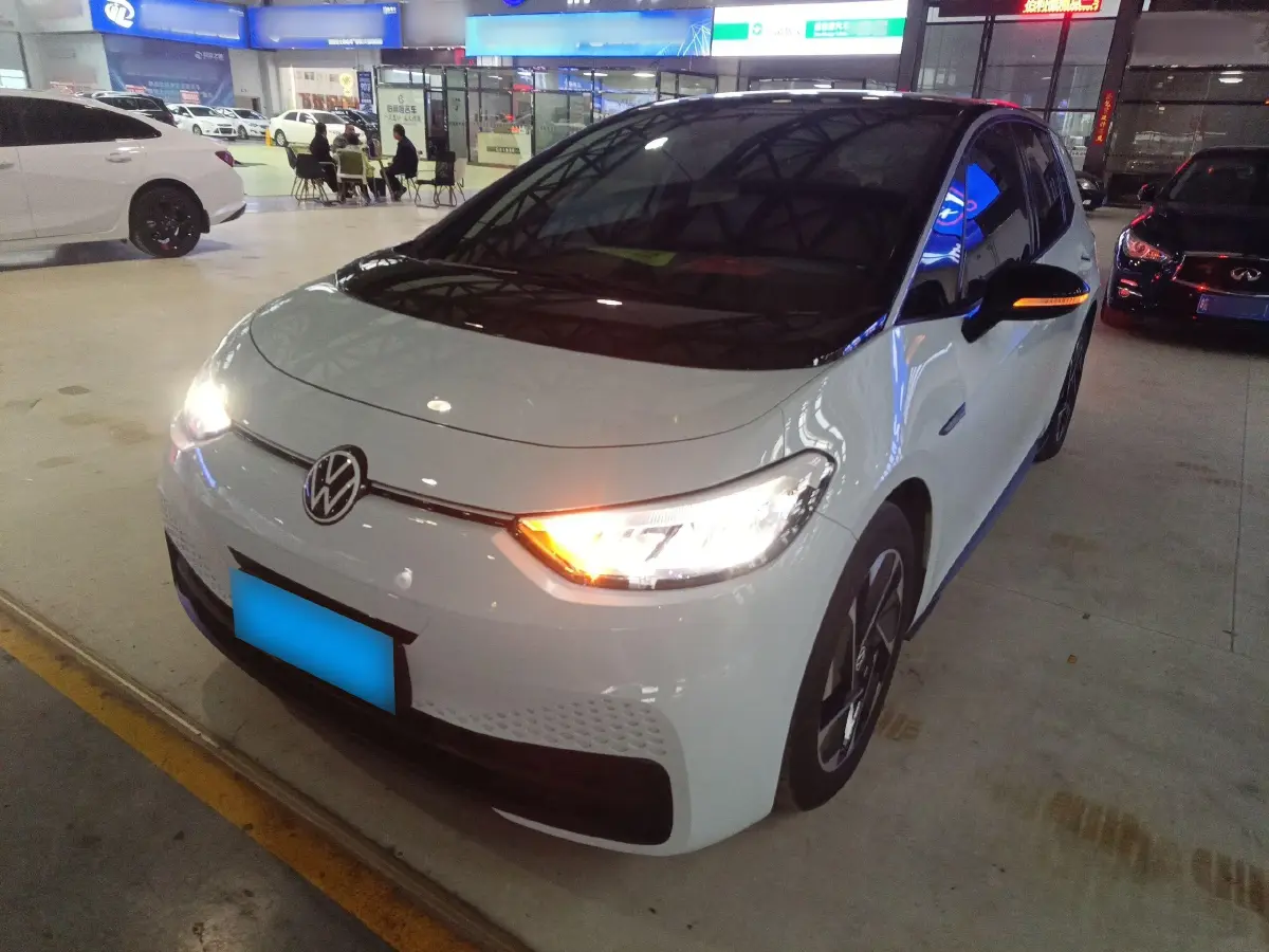 2024 Volkswagen ID.3 BEV 52.8KWH
