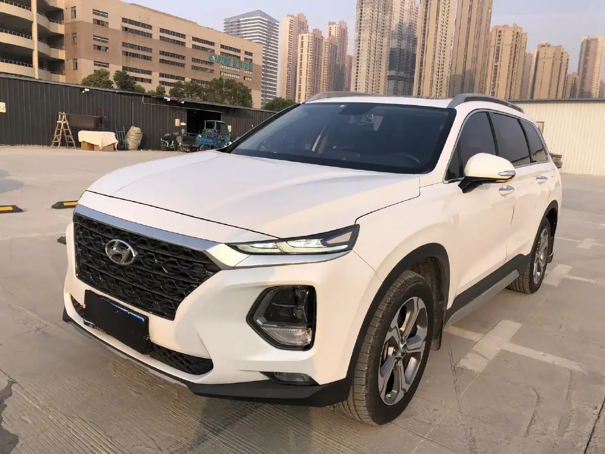 2019 Hyundai Santafe 2.0T 240HP L4 8AT