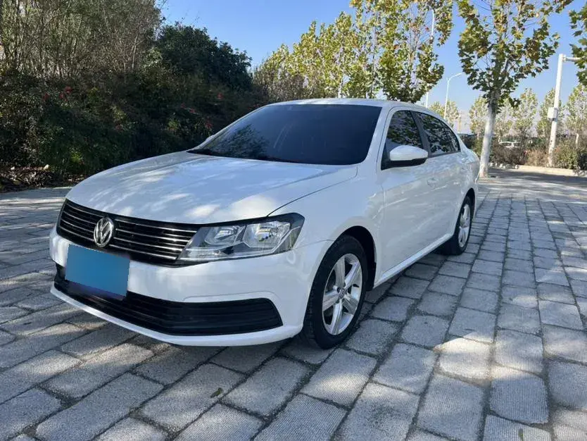 2017 Volkswagen Lavida 1.6L 110HP L4 5MT