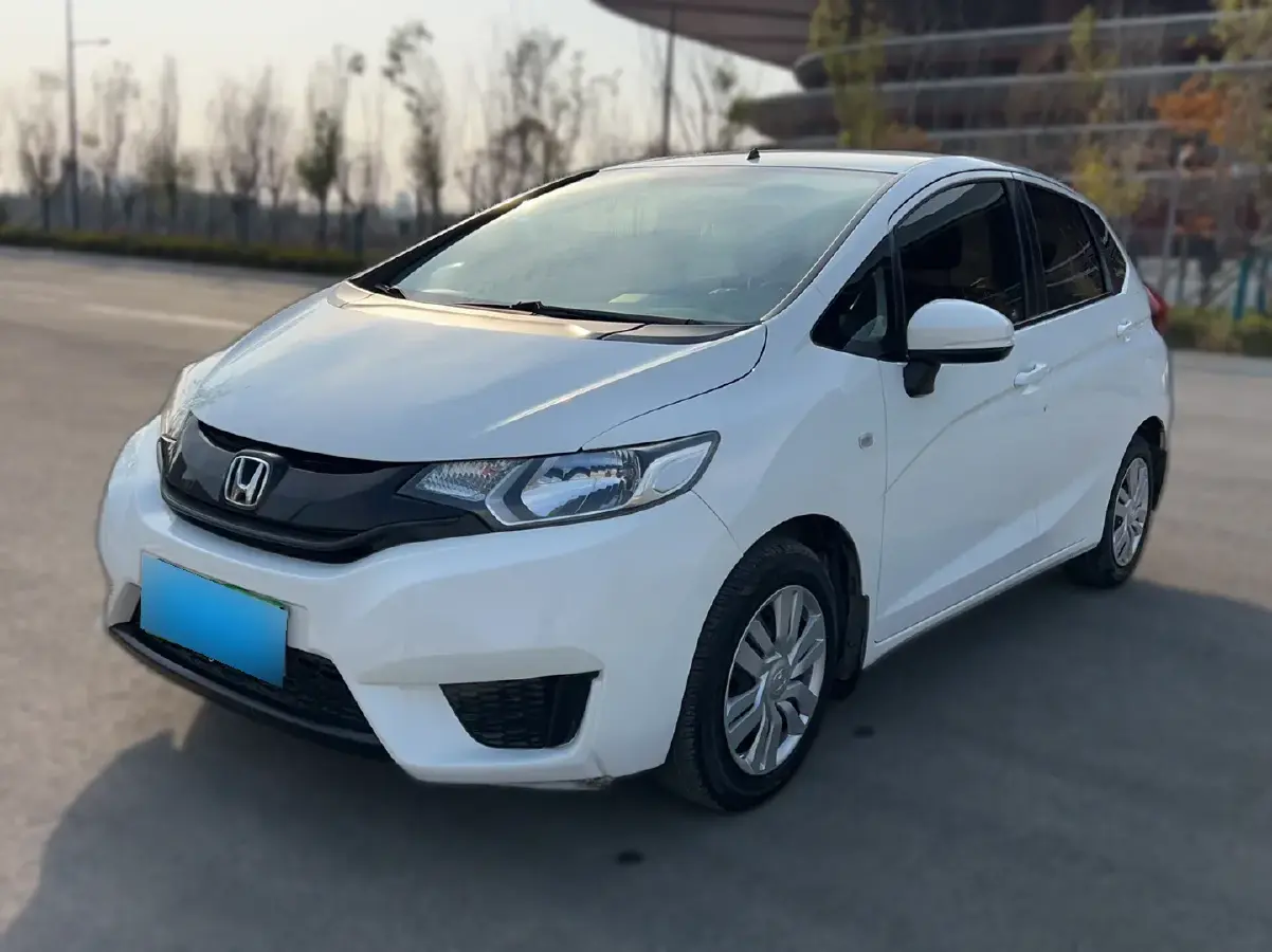 2016 Honda Fit 1.5L 131HP L4 CVT