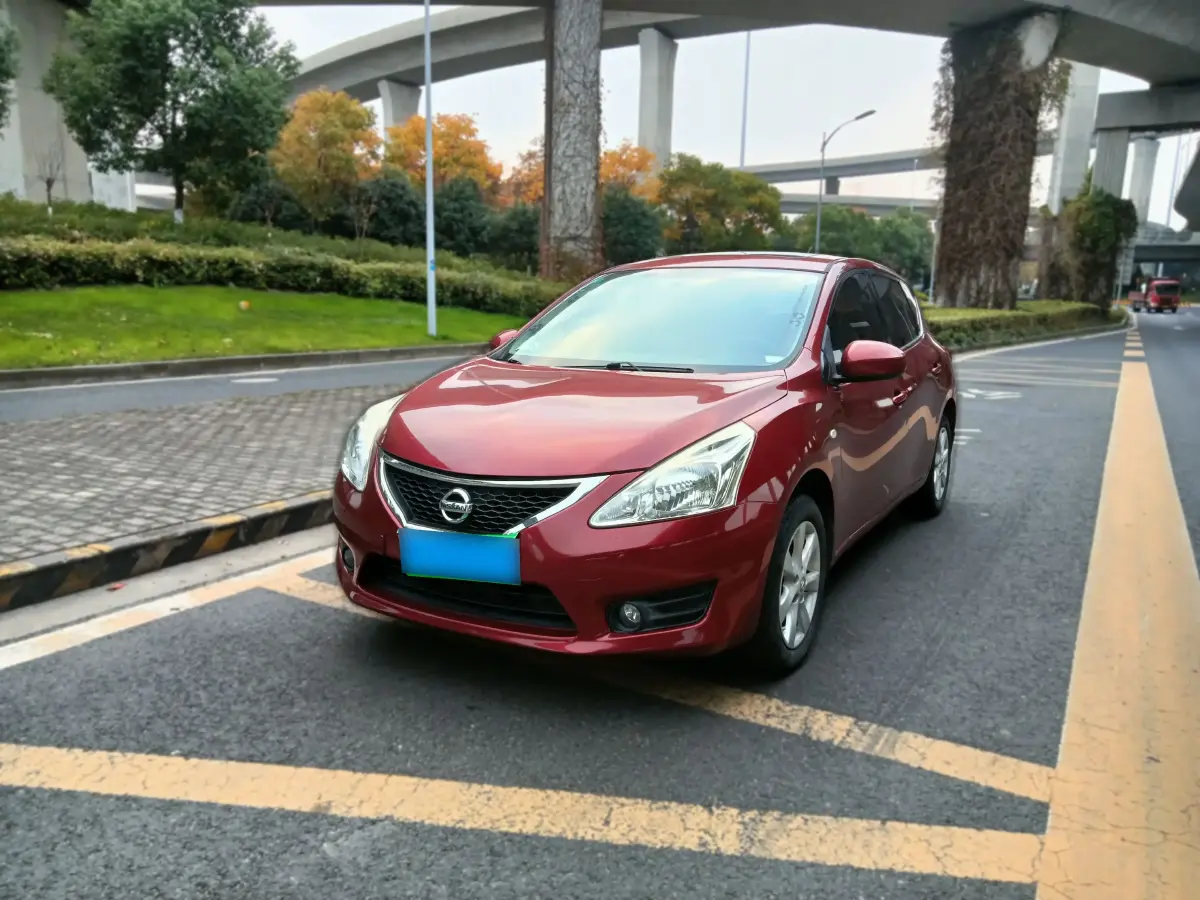 2014 Nissan Tiida 1.6L 126HP L4 CVT