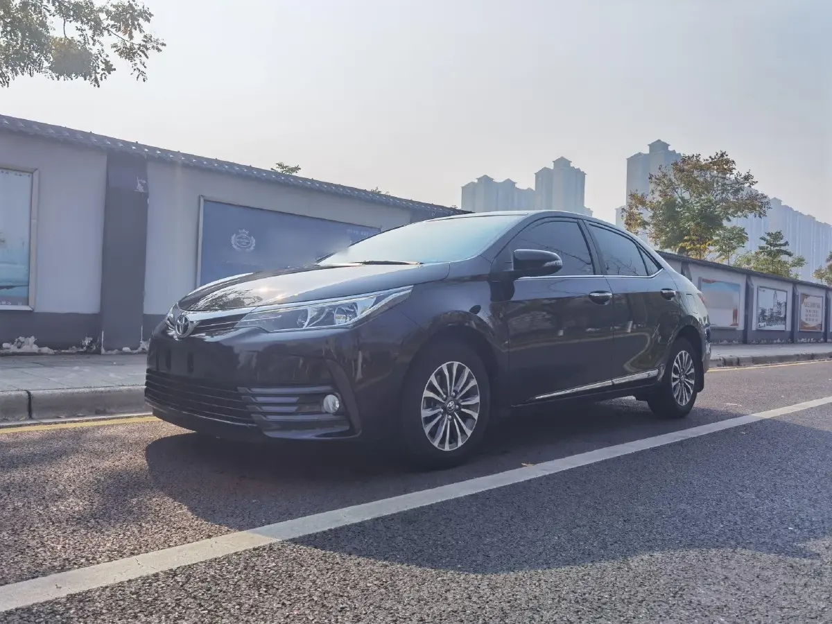 2017 Toyota Corolla 1.2T 116HP L4 CVT