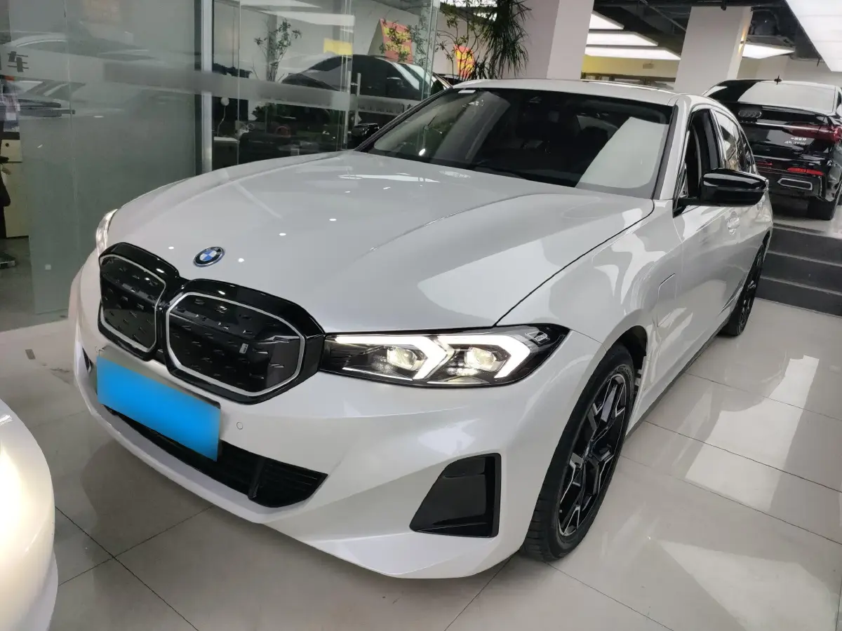 2024 BMW i3 BEV 79.05KWH